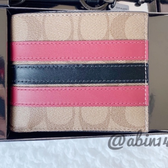 New in Gift Box Coach ID Billfold Wallet Key Fob - Picture 5 of 10